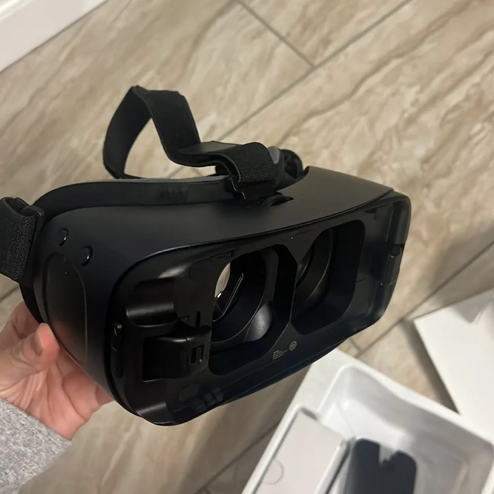 Samsung Gear VR Headset